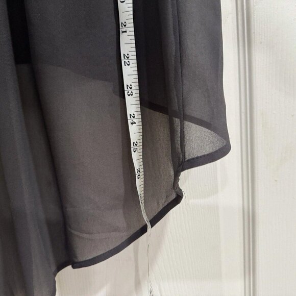 Women’s Torrid Gray Blouse Top Size 1 Button Up - Picture 6 of 7